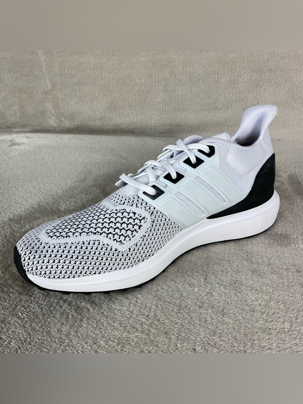 adidas Ultradream DNA IH7549 Mens Size 11.5 Black White Knit Running Shoes NEW - Picture 4 of 10